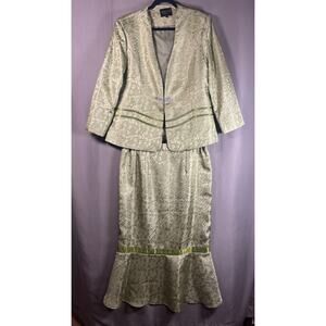 GIOVANNA Signature Skirt Blazer Suit Set Women's 18W Green Two Piece Rhinestone